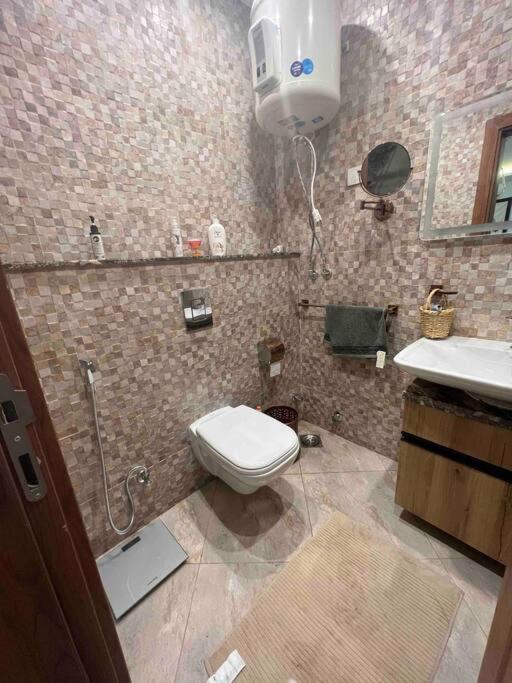 Newly Refurbished Flat,Marble Floors.Central Kairo Exteriör bild