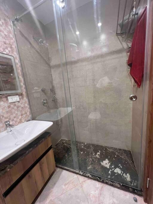Newly Refurbished Flat,Marble Floors.Central Kairo Exteriör bild